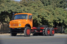 تولید کامیون در 3 شرکت متوقف شد